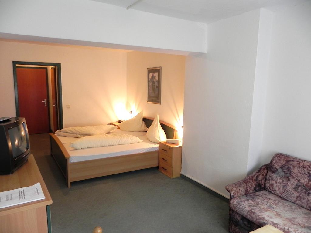 Alpenhotel Edelweiss Maurach  Rum bild